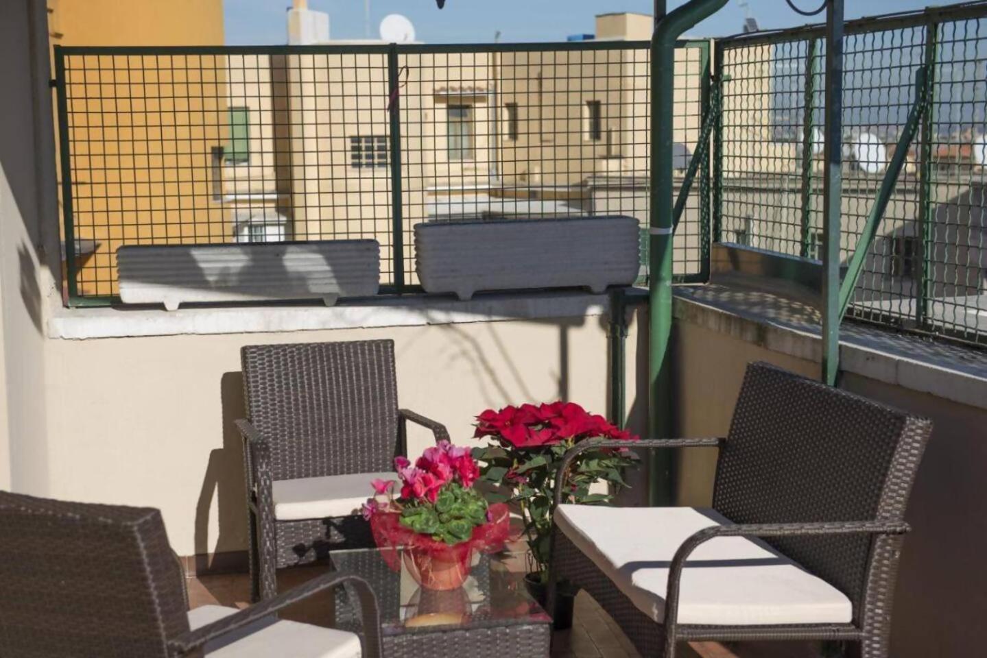 Apartamento Delightful Penthouse View St Peter Roma Exterior foto